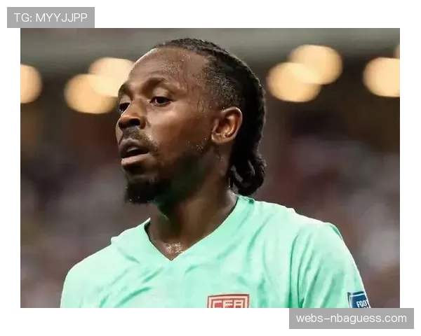 山东泰山与归化球员费南多完成一年续约